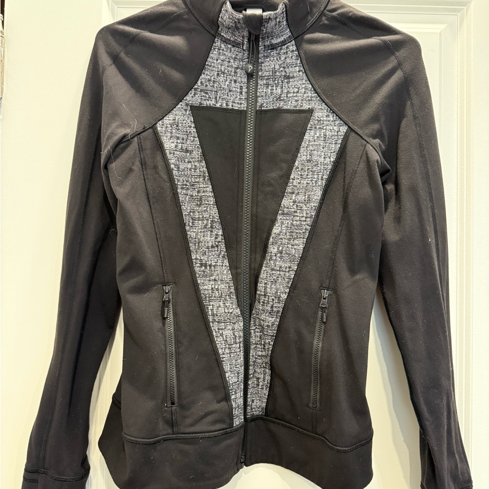 Women's Black and Gray Jacket